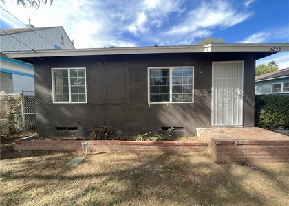 3855 Locust - Photo 1