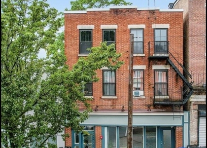 185 Broadway - Photo 1