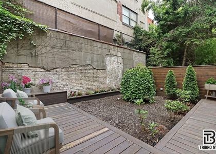62-07 Catalpa Avenue - Photo 1