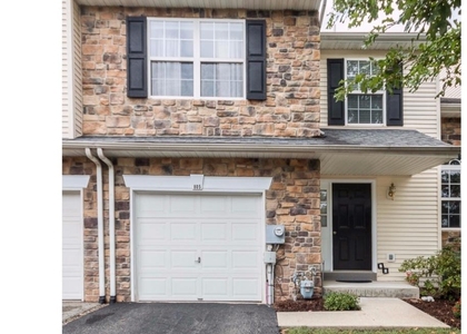 805 Rosehill Drive - Photo 1