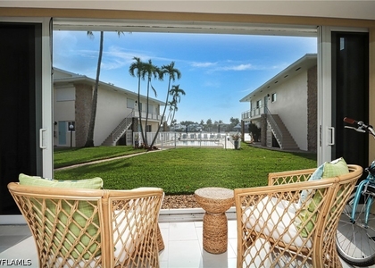 2500 Gulf Shore Boulevard N - Photo 1