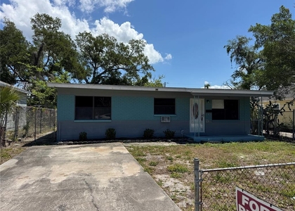 1930 Walton Street S - Photo 1