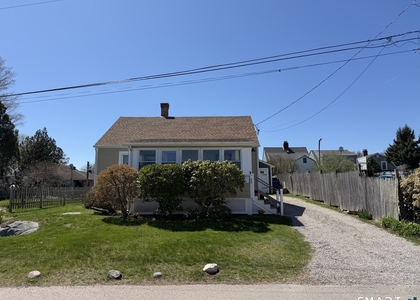 40 Ashworth Avenue - Photo 1