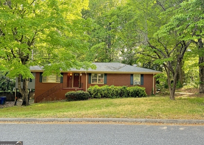 222 Pineview Drive - Photo 1