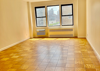 East 36 Street - Photo 1