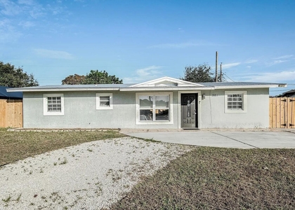 2831 Ne Savannah Road - Photo 1