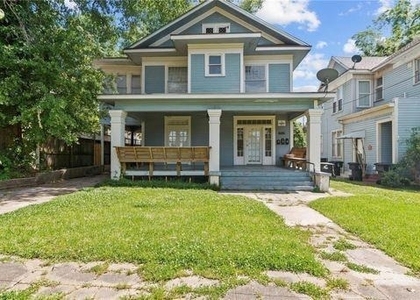 1019 Sheridan Avenue - Photo 1