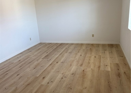 4816 Rosewood - Photo 1