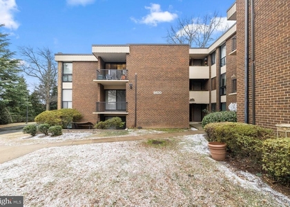 9820 Georgia Avenue - Photo 1