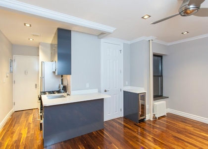 Copy of 1590 Lexington Avenue, - Photo 1