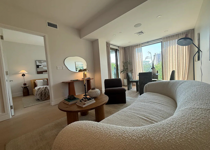 960 Franklin Avenue - Photo 1