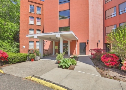 222 Williams Street - Photo 1