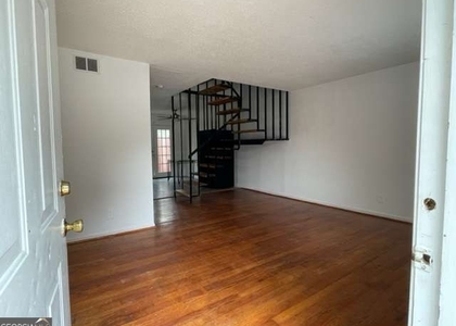 3882 Parklane Drive - Photo 1