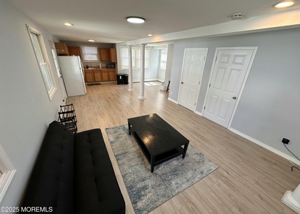 113 19th Avenue - Photo 1