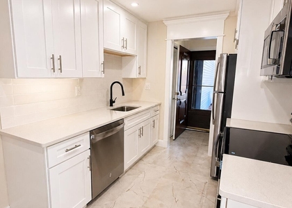 218 Medford Court - Photo 1