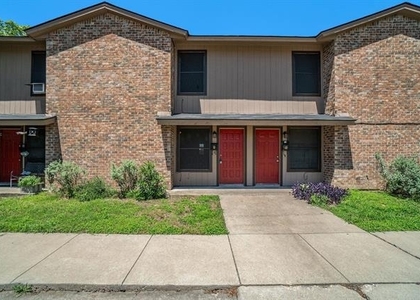 3301 Aurora Street - Photo 1