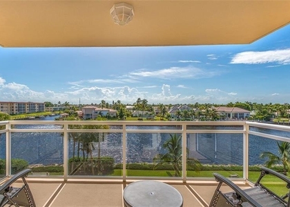 1160 Hillsboro Mile - Photo 1