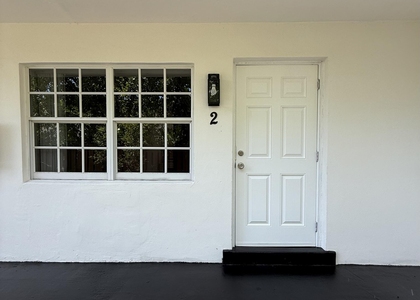 337 Kenilworth Boulevard - Photo 1