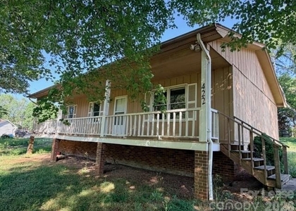 422 Greenlea Circle - Photo 1