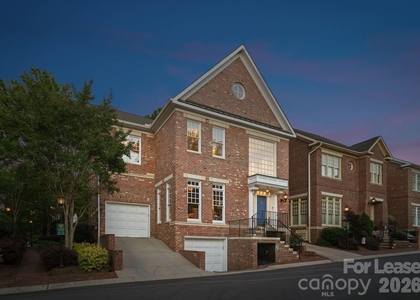 1124 Dilworth Crescent Row - Photo 1