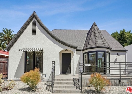 6521 Homewood Avenue - Photo 1
