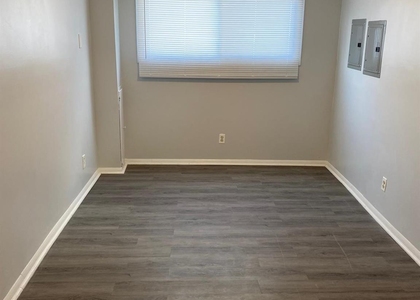149-65 257 Street - Photo 1