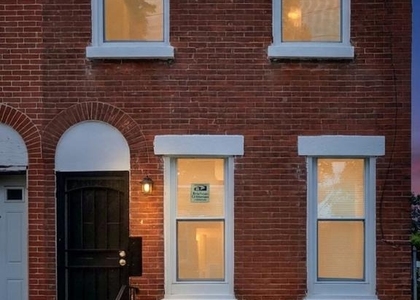107 E Pastorius Street - Photo 1