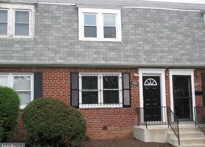 2528 Iverson Street - Photo 1