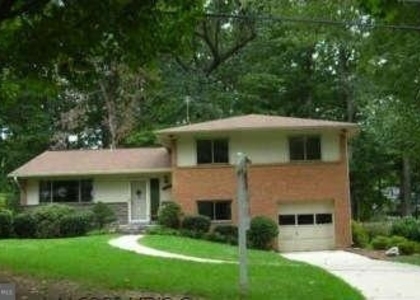 9820 Inglemere Drive - Photo 1