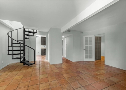 2415 Columbia Street - Photo 1