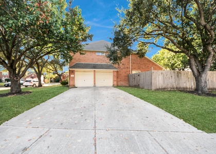 7902 Belterraza Court - Photo 1
