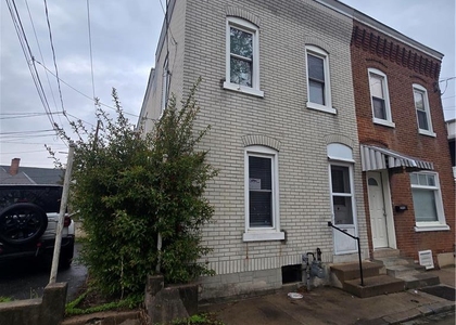 1437 Webster Street - Photo 1