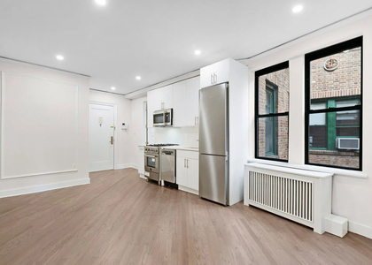 226 East 70th Street - Photo 1