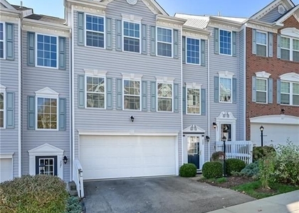 209 Ascot Ct - Photo 1