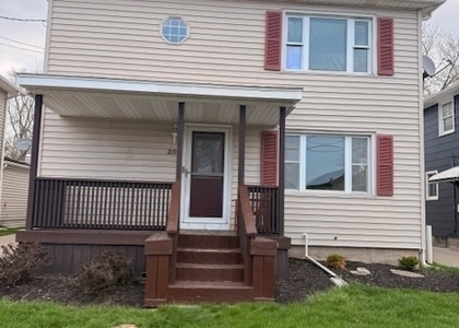 203 Highland Avenue - Photo 1
