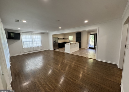 995 Fleetwood Circle Sw - Photo 1