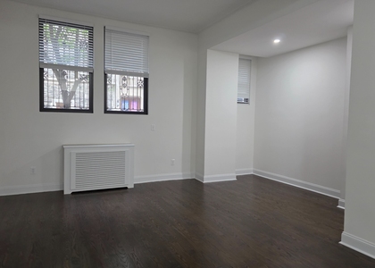 West 68 Street - Photo 1