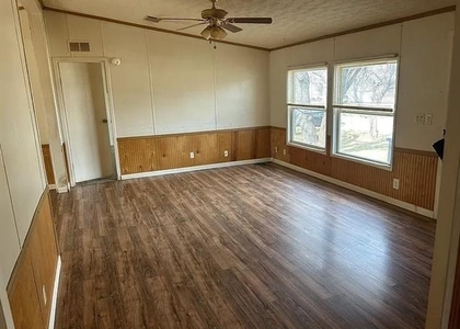 301 Elm Lane - Photo 1