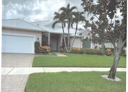 137 Nw Magnolia Lakes Boulevar - Photo 1