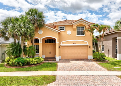 2237 Sw Newport Isles Boulevar - Photo 1