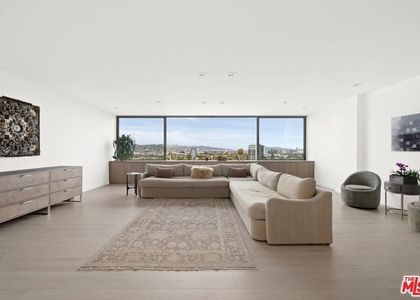 2222 Avenue Of The Stars - Photo 1