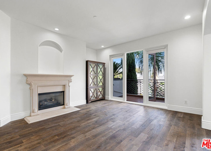 137 S Spalding Drive - Photo 1