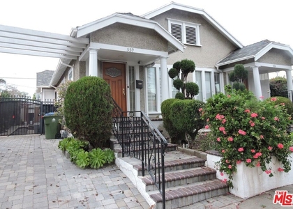 559 N Windsor Boulevard - Photo 1