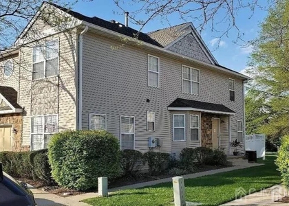 405 Cobblestone Court - Photo 1