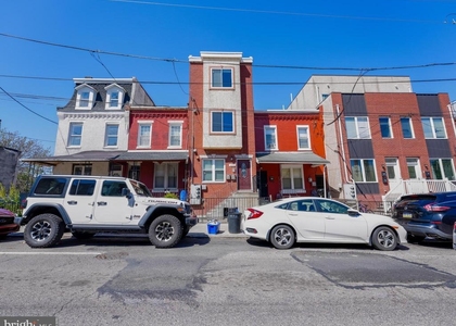 672 N 33rd Street - Photo 1