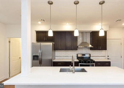 4215 Manayunk Avenue - Photo 1
