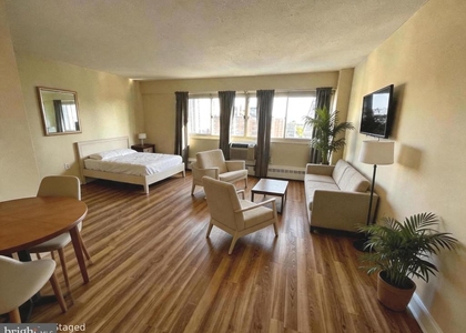 2101 Chestnut Street - Photo 1