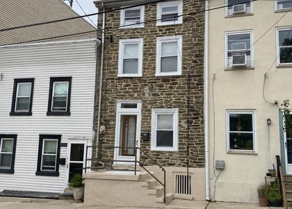 160 Carson Street - Photo 1