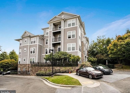 1301 Karen Boulevard - Photo 1