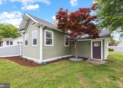 1621 Bentley Road - Photo 1